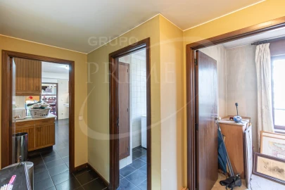 Apartamento T4 para Venda em Ramalde