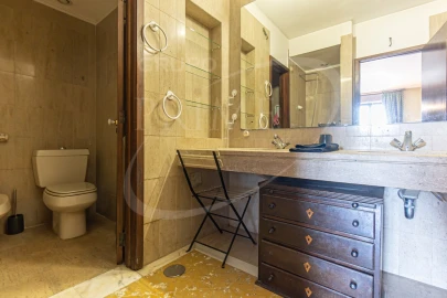 Apartamento T4 para Venda em Ramalde