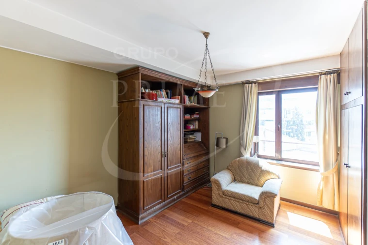 Apartamento T4 para Venda em Ramalde Foto 15