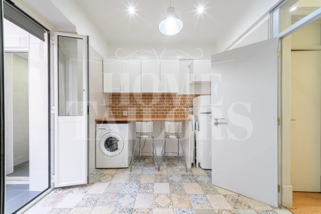 Apartamento T1 para Arrendamento em Beato Foto 4