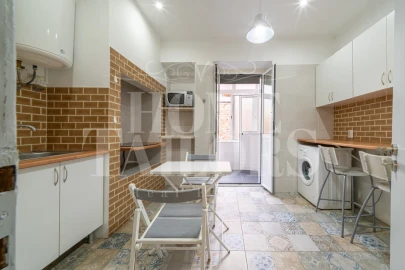 Apartamento T1 para Arrendamento em Beato