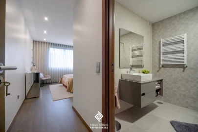 Apartamento T4 para Venda em Vilar de Andorinho