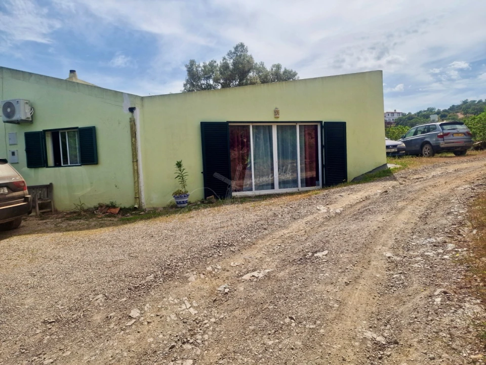 Quinta T2 para Venda em Santa Catarina da Fonte do Bispo Foto 21