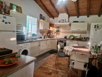 Quinta T2 para Venda em Santa Catarina da Fonte do Bispo
