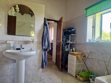 Quinta T2 para Venda em Santa Catarina da Fonte do Bispo