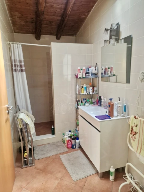Quinta T2 para Venda em Santa Catarina da Fonte do Bispo
