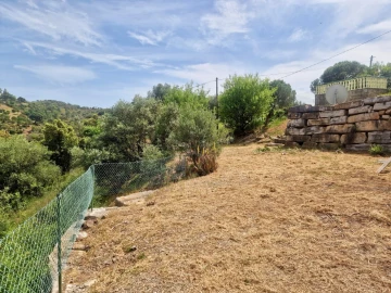 Quinta T2 para Venda em Santa Catarina da Fonte do Bispo