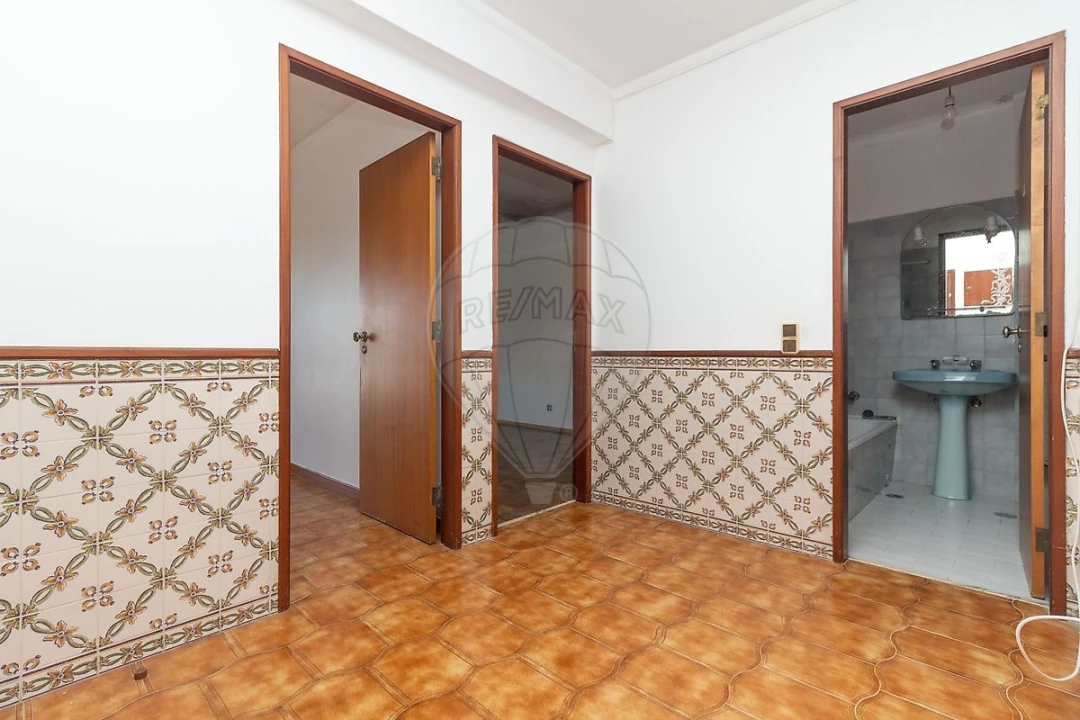 Apartamento T3 para Venda em Samora Correia Foto 9
