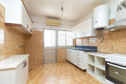 Apartamento T3 para Venda em Samora Correia