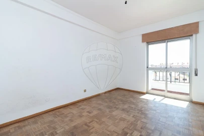 Apartamento T3 para Venda em Samora Correia