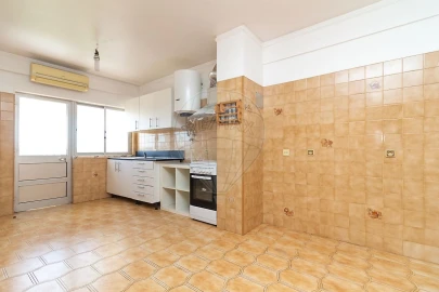Apartamento T3 para Venda em Samora Correia