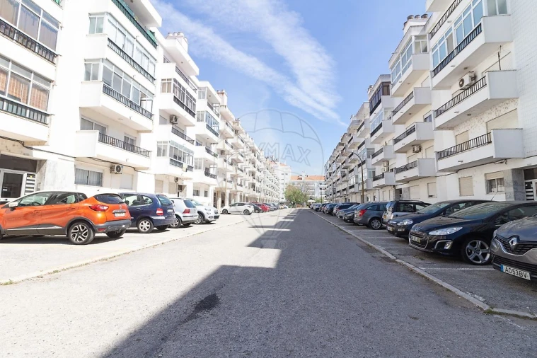 Apartamento T3 para Venda em Samora Correia Foto 27
