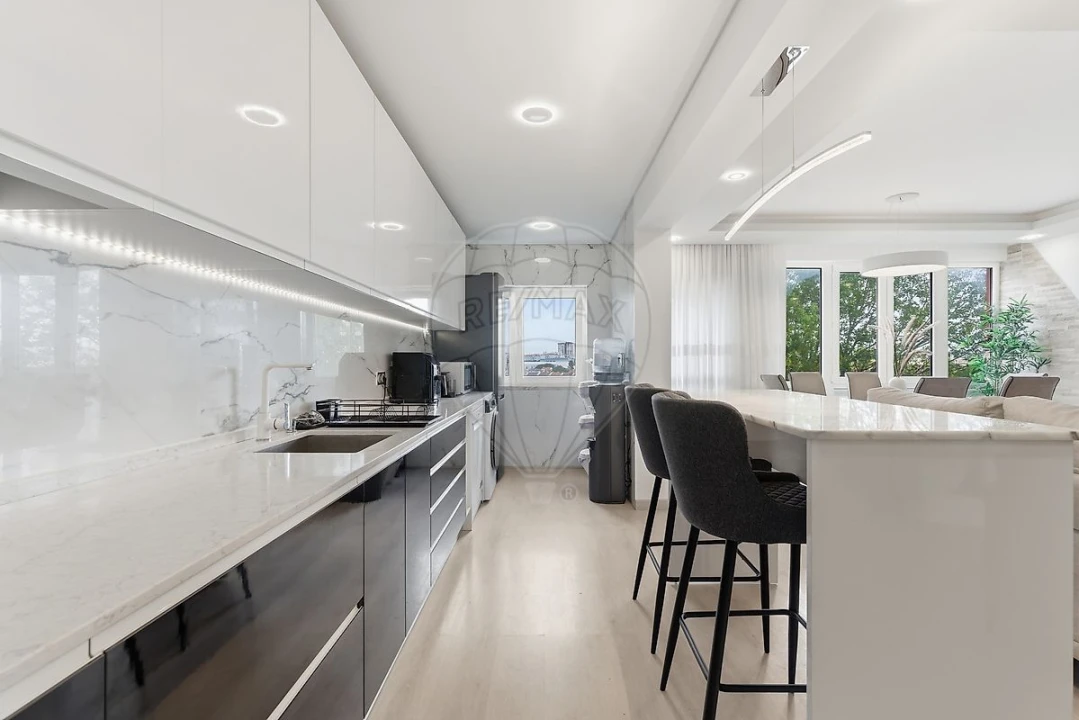 Apartamento T2 para Venda em Algueirão-Mem Martins Foto 20