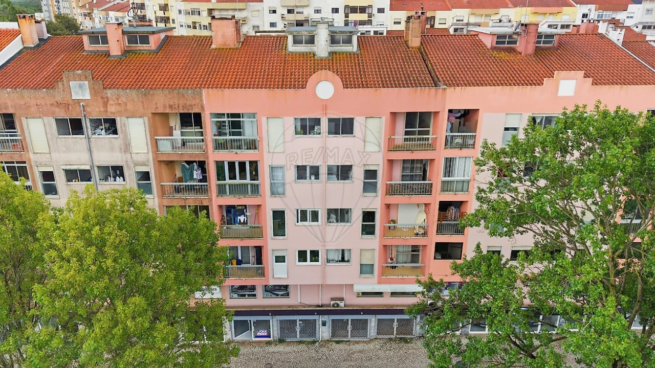 Apartamento T2 para Venda em Algueirão-Mem Martins Foto 10