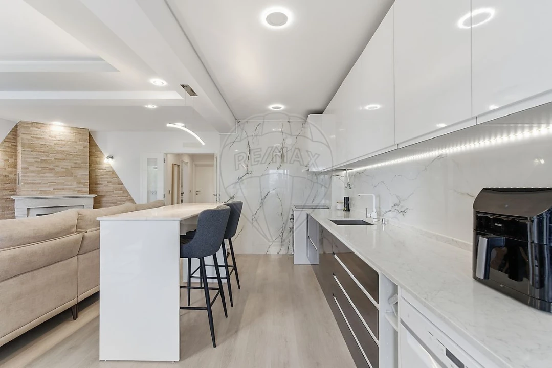Apartamento T2 para Venda em Algueirão-Mem Martins Foto 19
