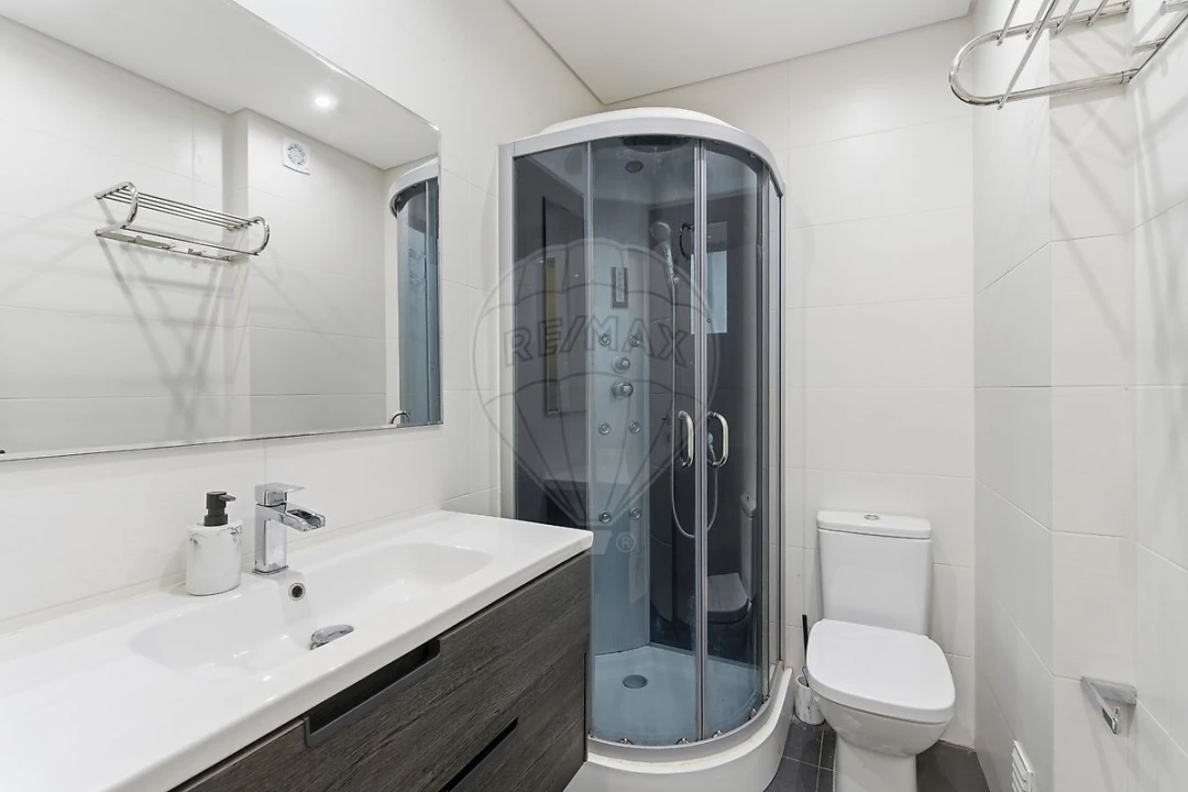 Apartamento T2 para Venda em Algueirão-Mem Martins Foto 7