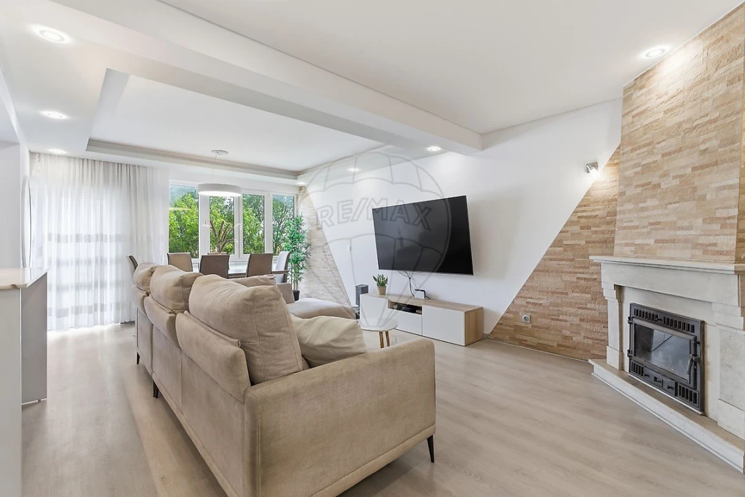 Apartamento T2 para Venda em Algueirão-Mem Martins Foto 15