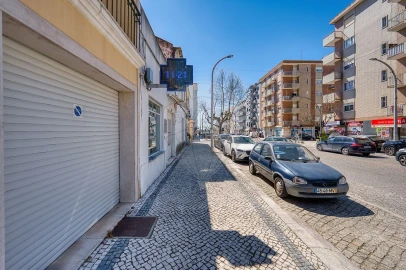 Loja para Venda em Cartaxo e Vale da Pinta