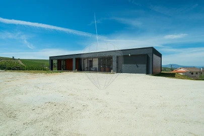 Moradia T3 para Venda em Santa Cruz