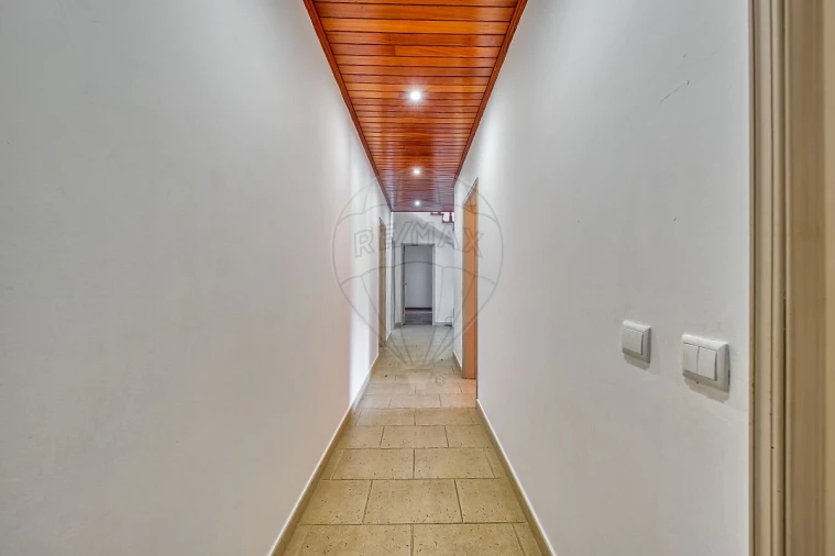 Moradia T5 para Venda em São João da Ribeira e Ribeira de São João Foto 25