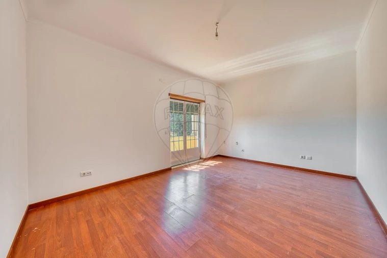 Moradia T5 para Venda em São João da Ribeira e Ribeira de São João Foto 13