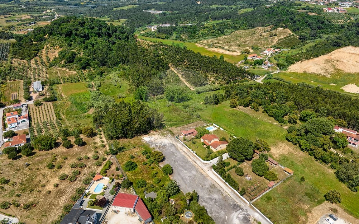 Moradia T5 para Venda em São João da Ribeira e Ribeira de São João Foto 48