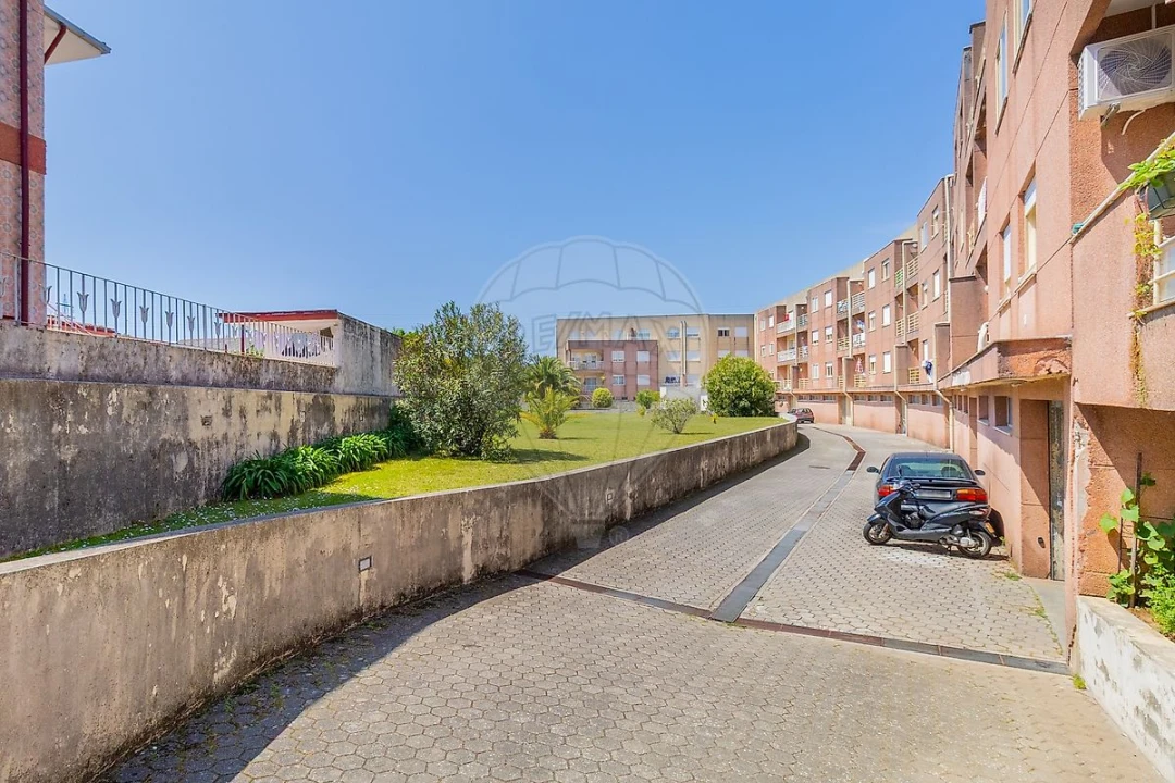 Apartamento T2 para Venda em Pedroso e Seixezelo Foto 23