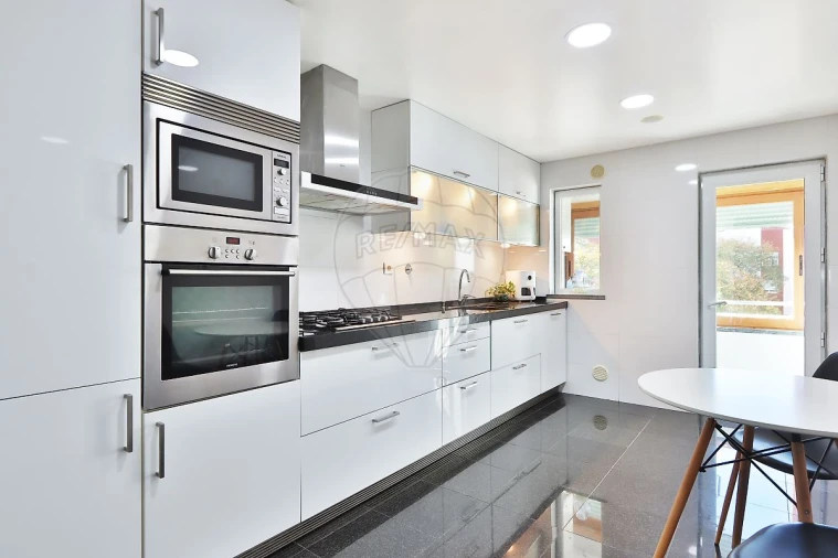 Apartamento T3 para Venda em São Domingos de Rana Foto 21