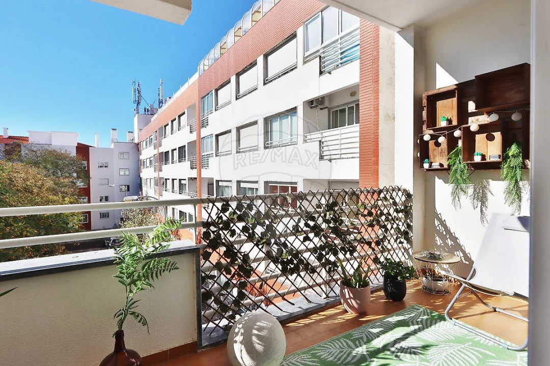 Apartamento T3 para Venda em São Domingos de Rana Foto 18