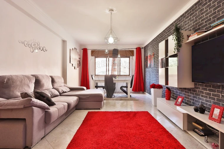Apartamento T2 para Venda em Cacém e São Marcos Foto 9
