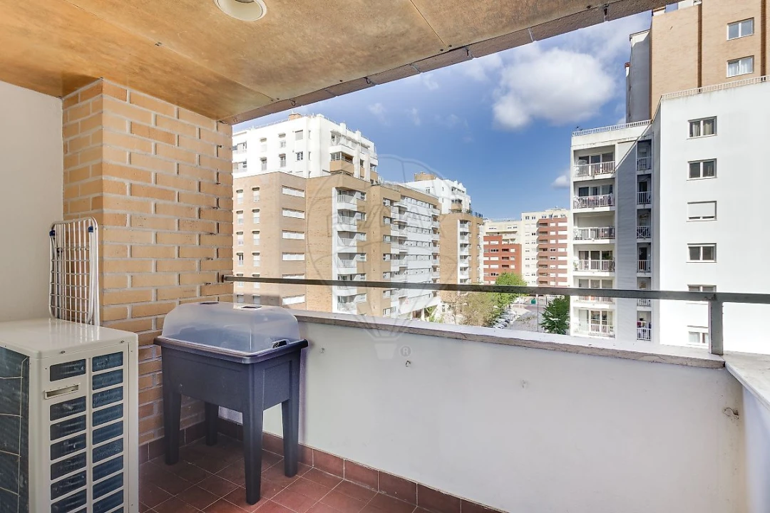 Apartamento T4 para Venda em Lumiar Foto 29