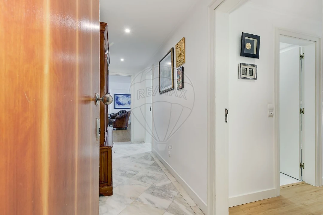 Apartamento T4 para Venda em Lumiar Foto 16