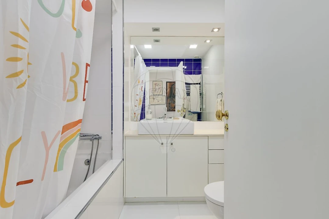 Apartamento T4 para Venda em Lumiar Foto 6