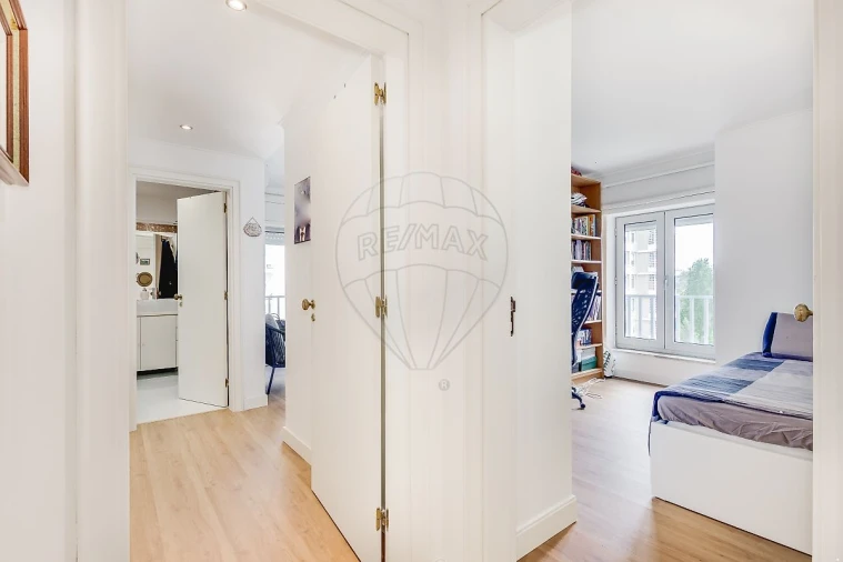 Apartamento T4 para Venda em Lumiar Foto 11
