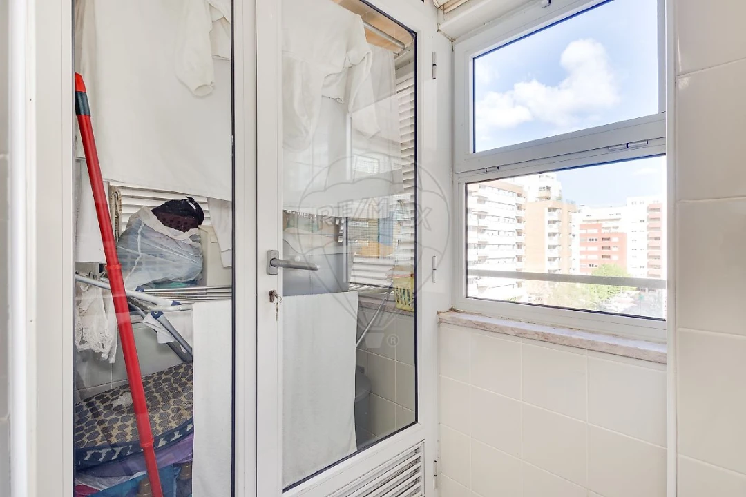 Apartamento T4 para Venda em Lumiar Foto 31