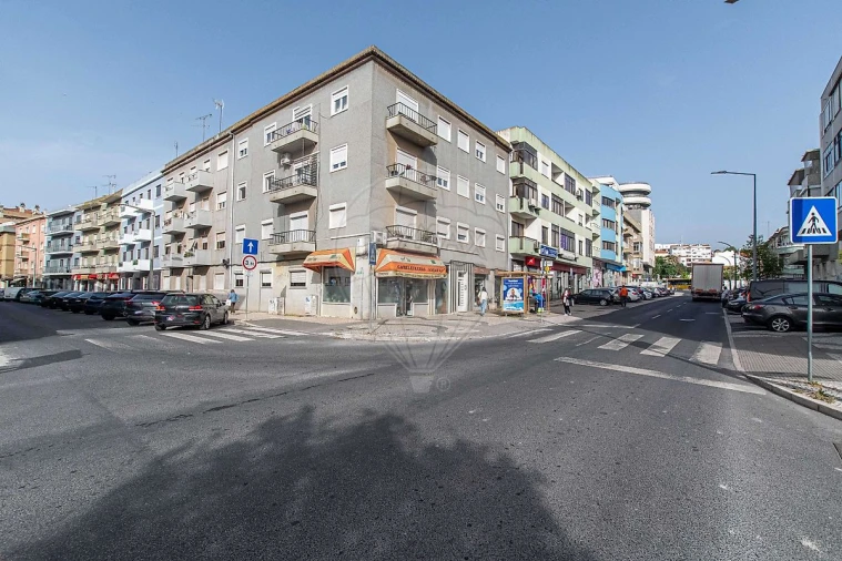 Apartamento T4 para Venda em Alverca do Ribatejo e Sobralinho Foto 5