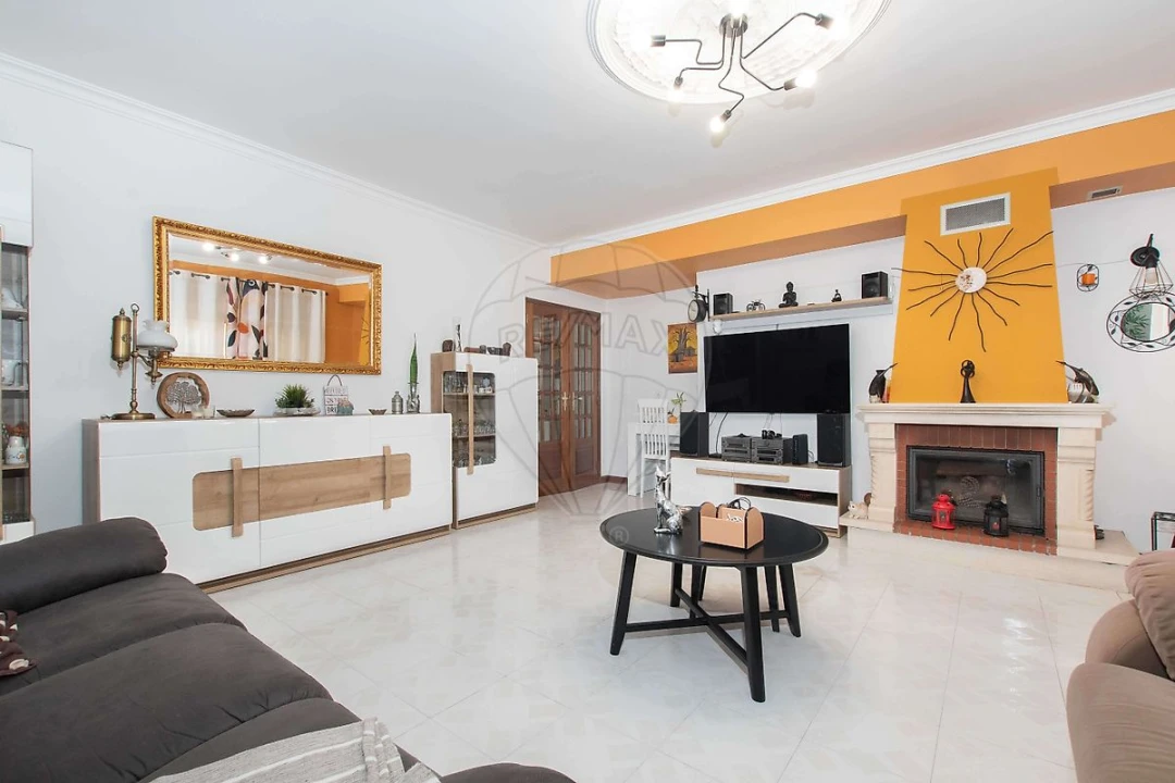 Apartamento T4 para Venda em Alverca do Ribatejo e Sobralinho Foto 16