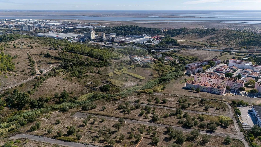 Terreno para Venda em Vialonga Foto 10