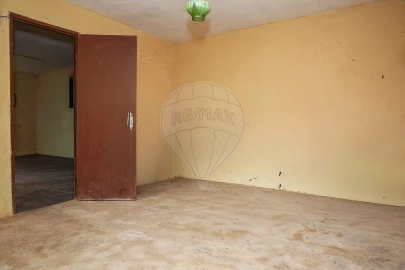 Moradia T2 para Venda em Lamas e Cercal