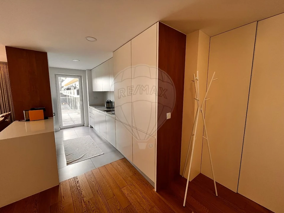 Apartamento T2 para Arrendamento em Glória e Vera Cruz Foto 2