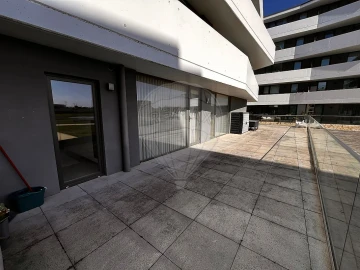 Apartamento T2 para Arrendamento em Glória e Vera Cruz