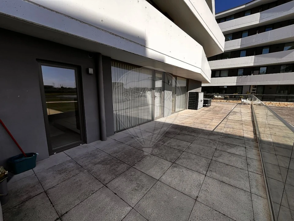 Apartamento T2 para Arrendamento em Glória e Vera Cruz Foto 9