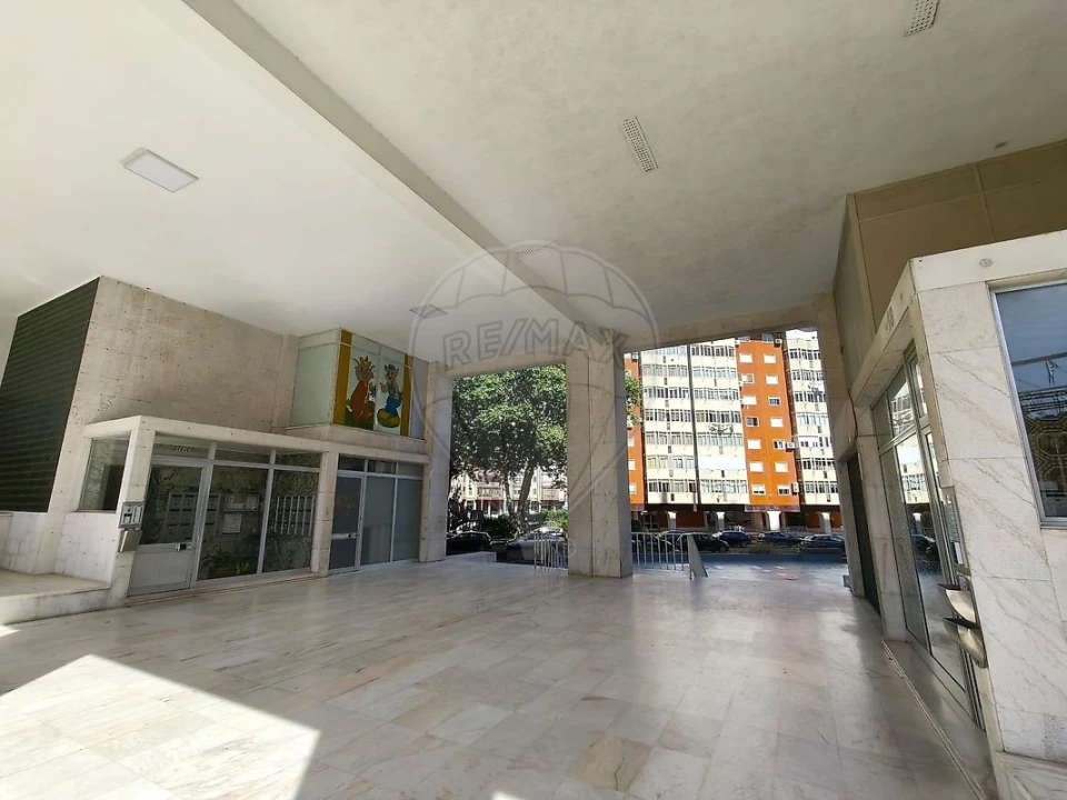Apartamento T3 para Venda em Lumiar Foto 8
