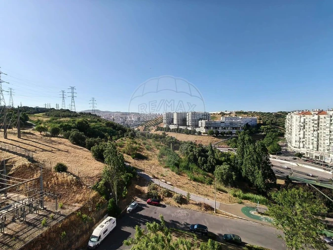 Apartamento T3 para Venda em Lumiar Foto 3