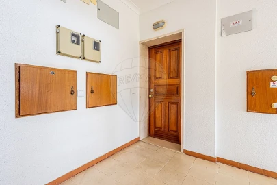 Apartamento T3 para Venda em Benavente