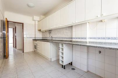 Apartamento T3 para Venda em Benavente