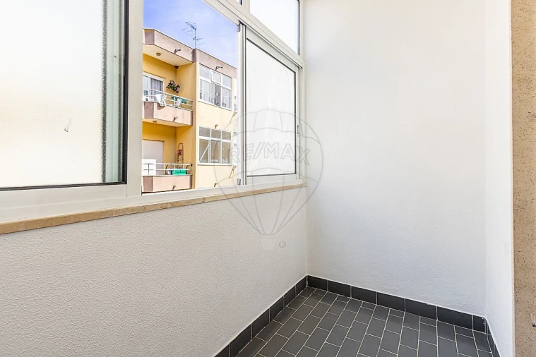 Apartamento T3 para Venda em Benavente Foto 25