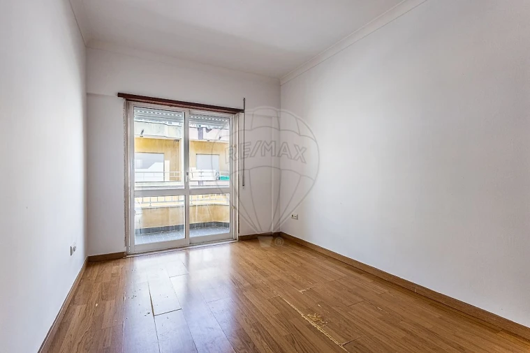 Apartamento T3 para Venda em Benavente Foto 27