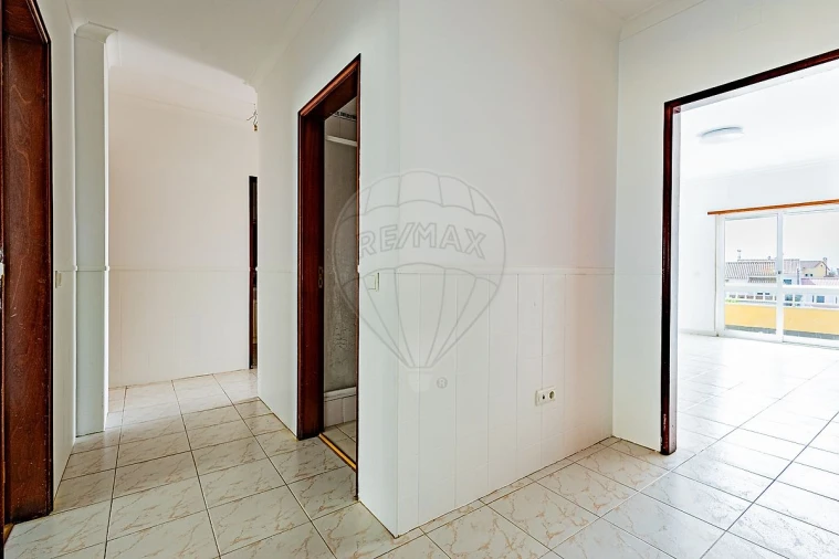 Apartamento T3 para Venda em Benavente Foto 16