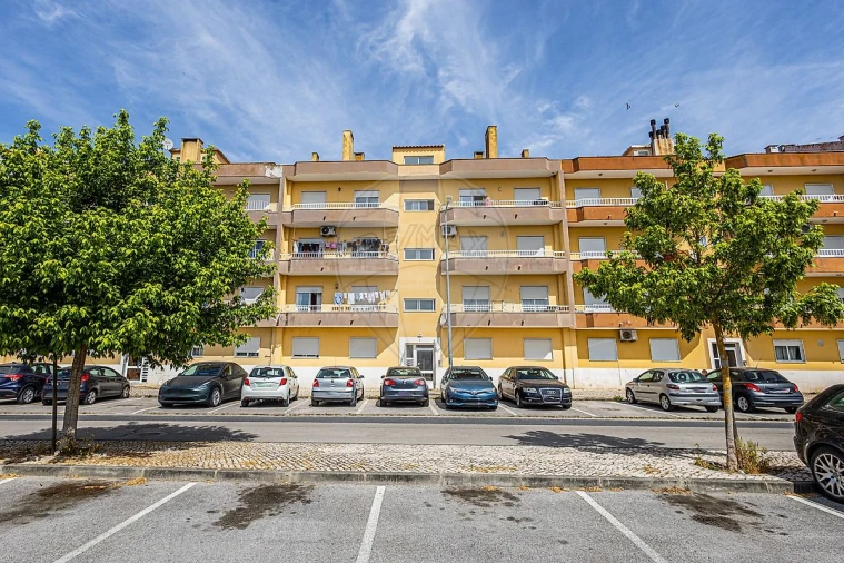 Apartamento T3 para Venda em Benavente Foto 7